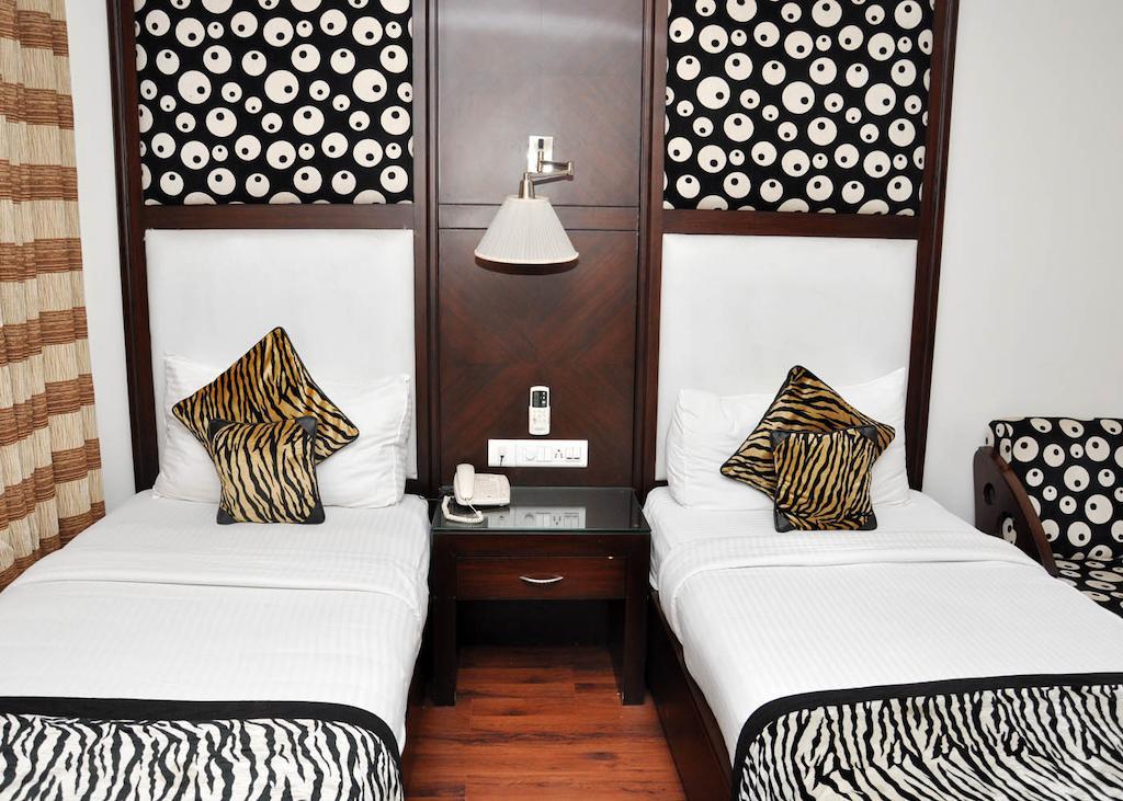 Capital O 2741 Hotel Corporate Point Deli Quarto foto